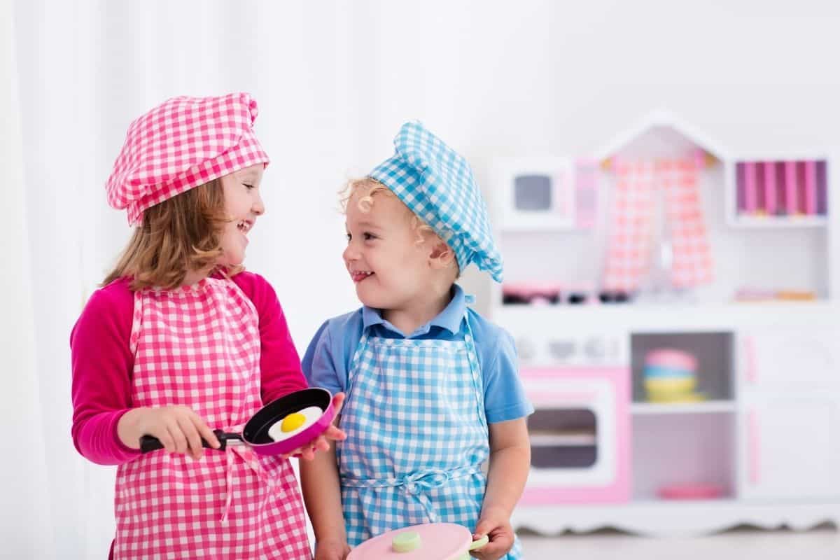 solid wood play kitchen set for children
